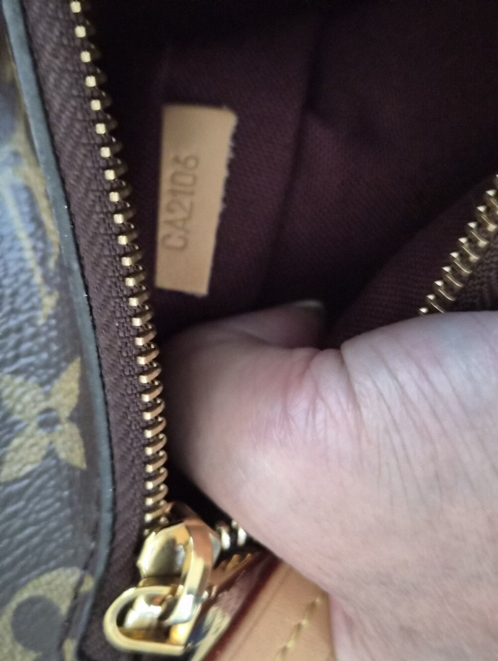 Louis Vuitton Monogram Mabillon Crossbody Bag Excellent Condition W Box - Picture 4 of 16